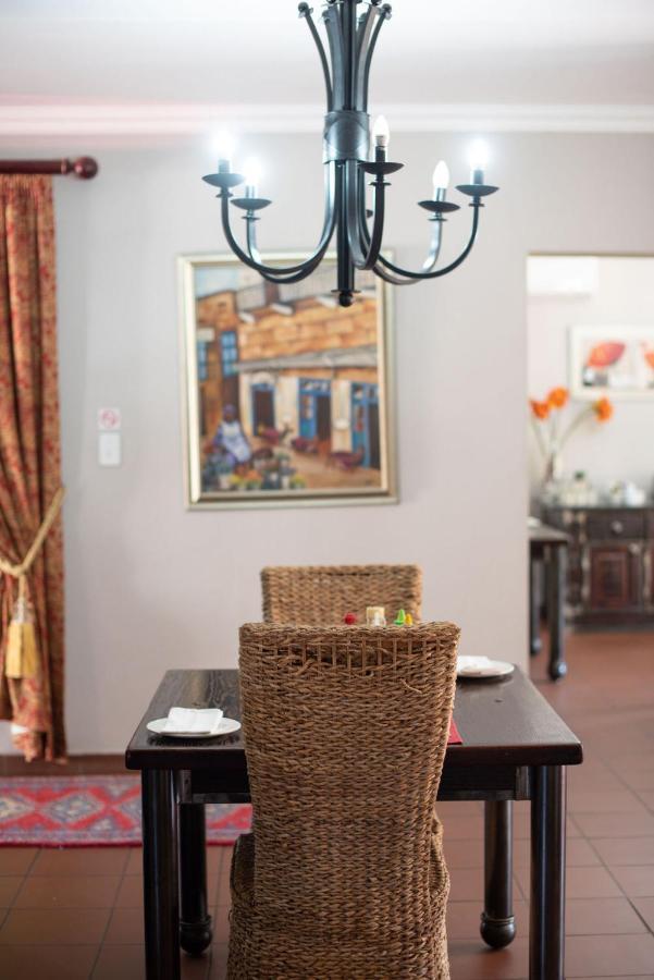 Micasa Sucasa Guesthouse Lephalale エクステリア 写真