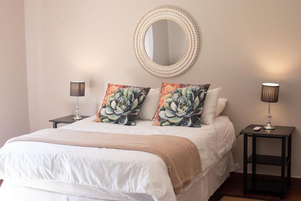 Micasa Sucasa Guesthouse Lephalale エクステリア 写真