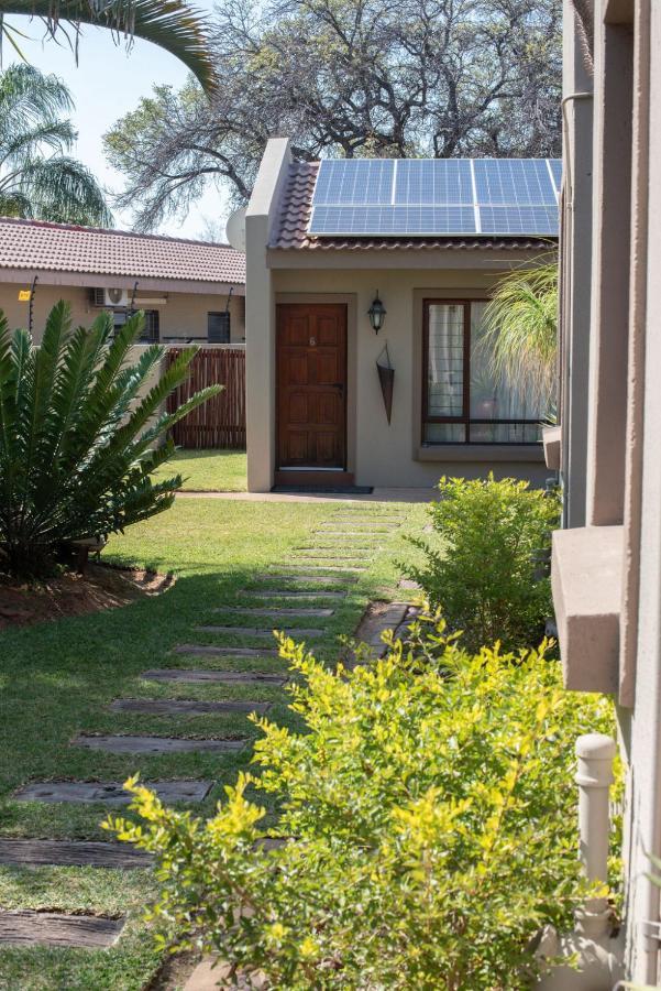 Micasa Sucasa Guesthouse Lephalale エクステリア 写真