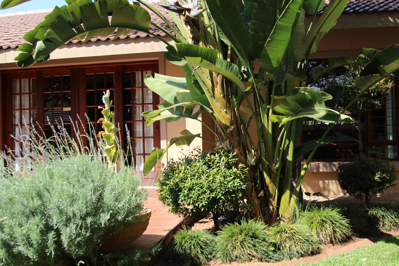 Micasa Sucasa Guesthouse Lephalale エクステリア 写真